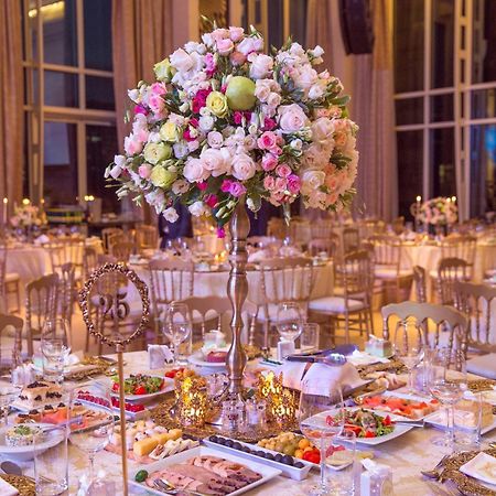 Jw Marriott Absheron Baku Hotel Zewnętrze zdjęcie A wedding reception