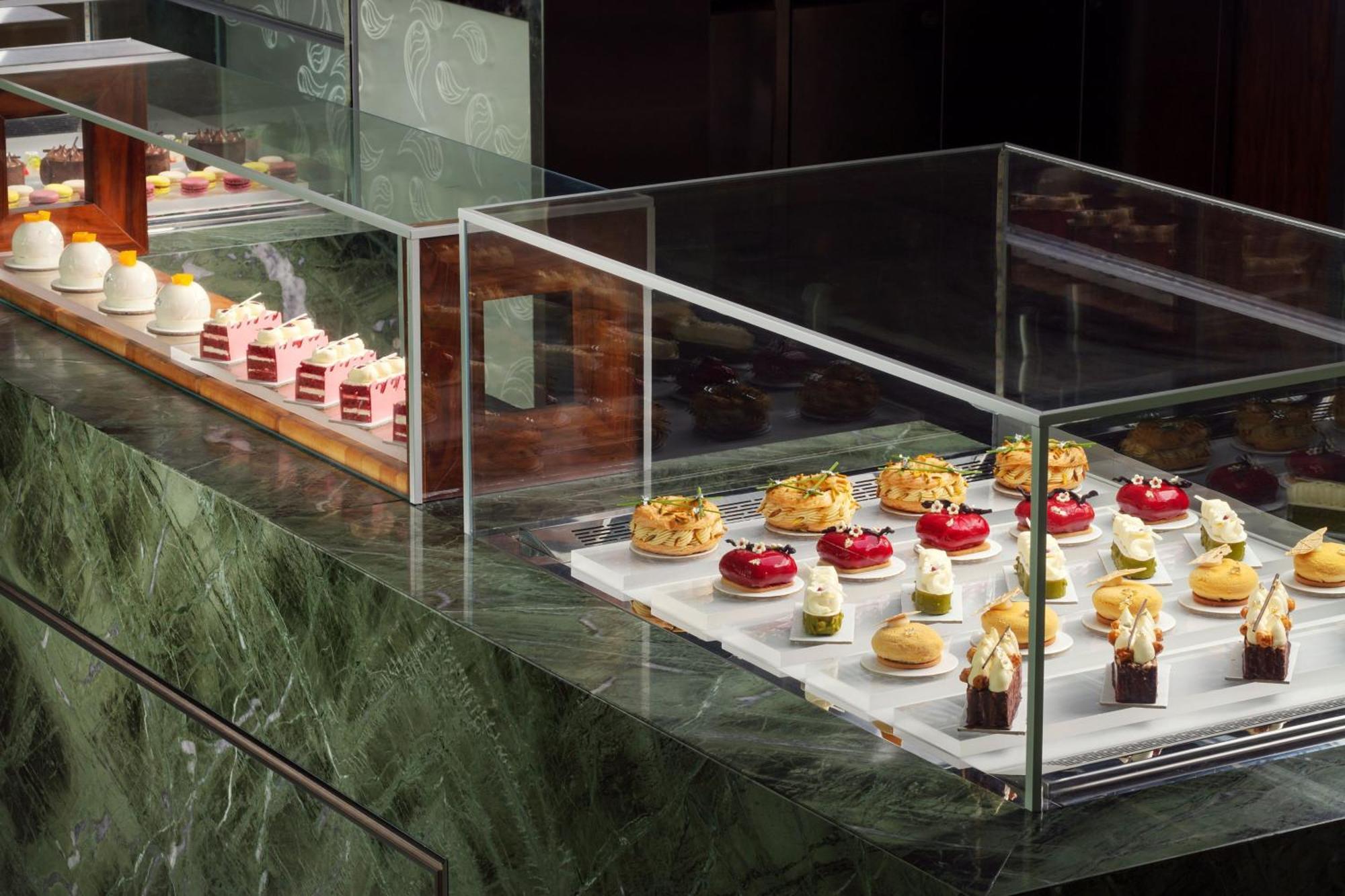 Jw Marriott Absheron Baku Hotel Zewnętrze zdjęcie A display case