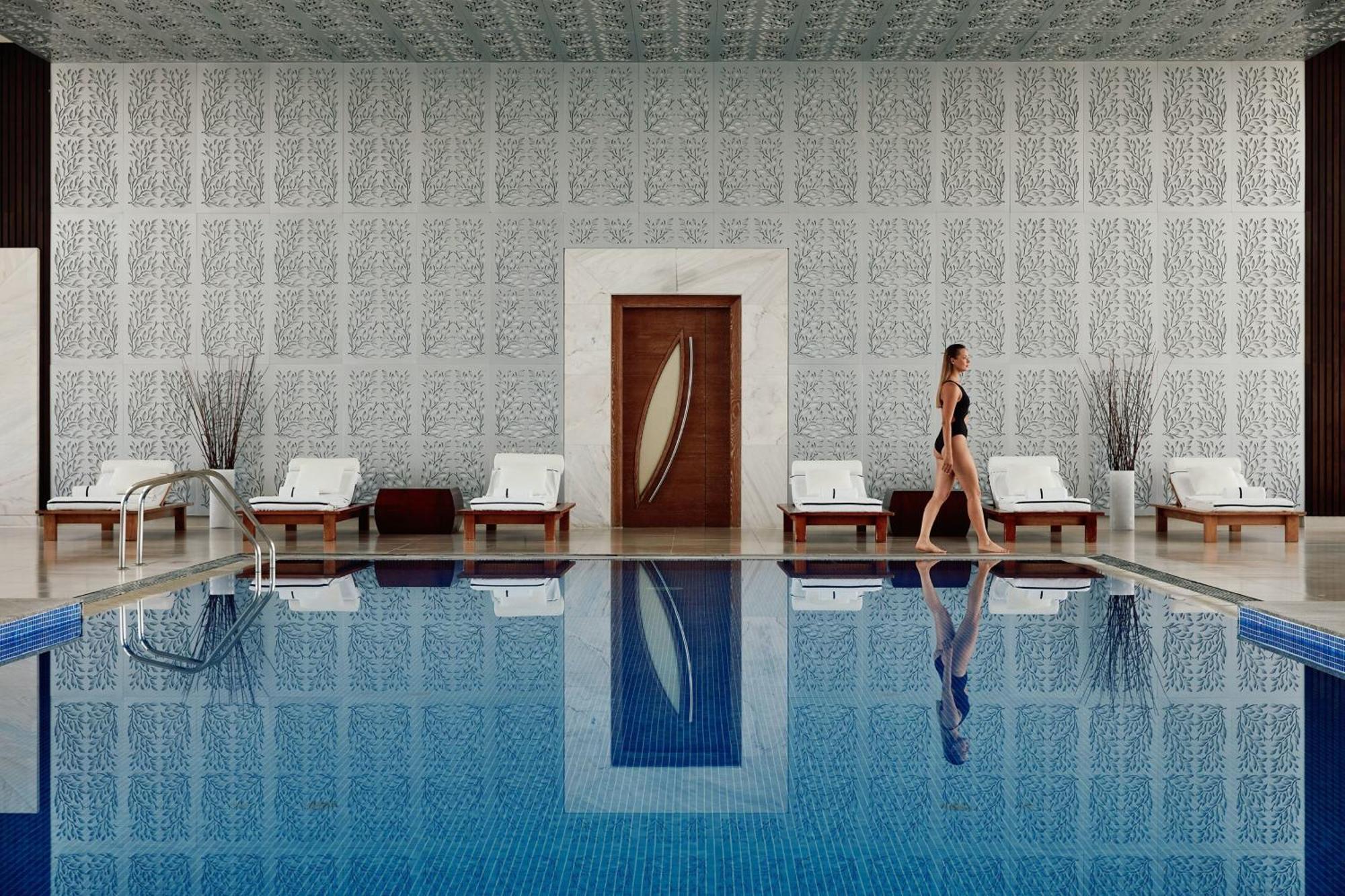 Jw Marriott Absheron Baku Hotel Zewnętrze zdjęcie The pool at the Four Seasons Hotel, Istanbul