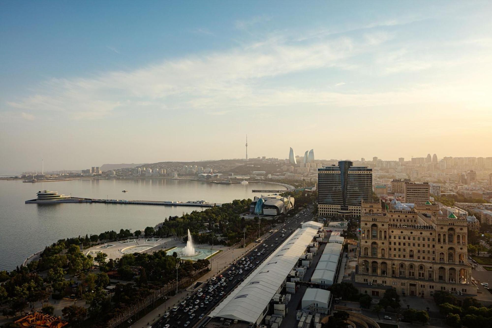 Jw Marriott Absheron Baku Hotel Zewnętrze zdjęcie Panoramic view of the city