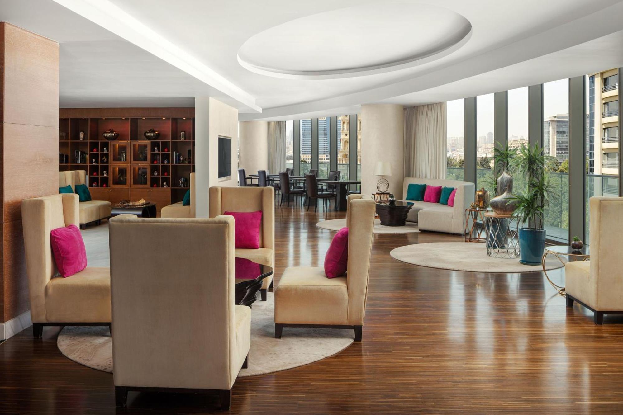 Jw Marriott Absheron Baku Hotel Zewnętrze zdjęcie The Club Lounge at the hotel